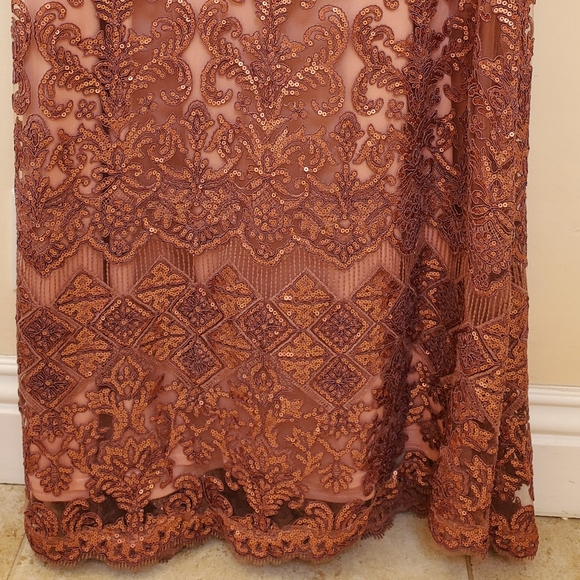 Tadashi lace evening gown mauve/rose NWT - Picture 5 of 5